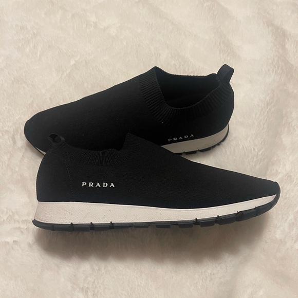 Prada shoes size 37.5 worn 2x - Picture 5 of 6